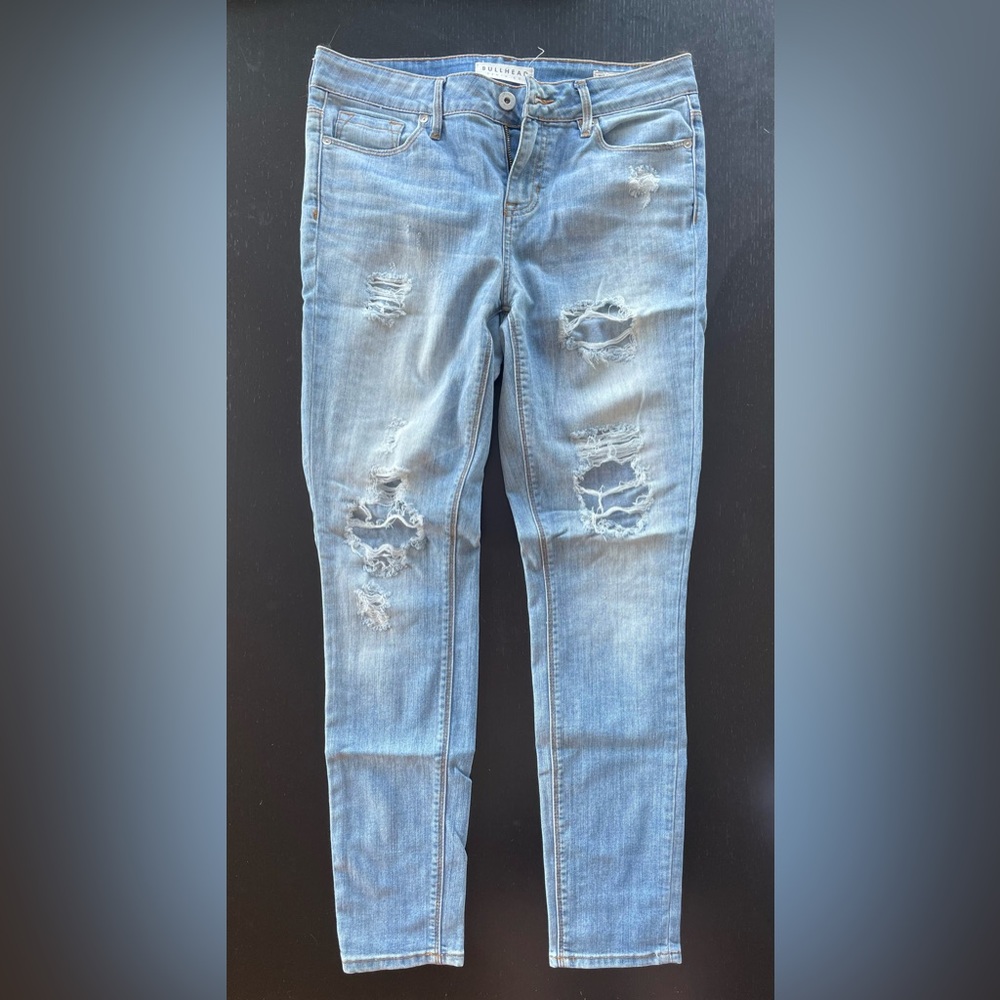 Bullhead Women's Distressed Blue Skinny Jeans